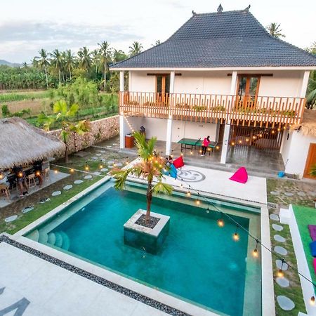Kaniu Capsule Hostel Kuta  Buitenkant foto