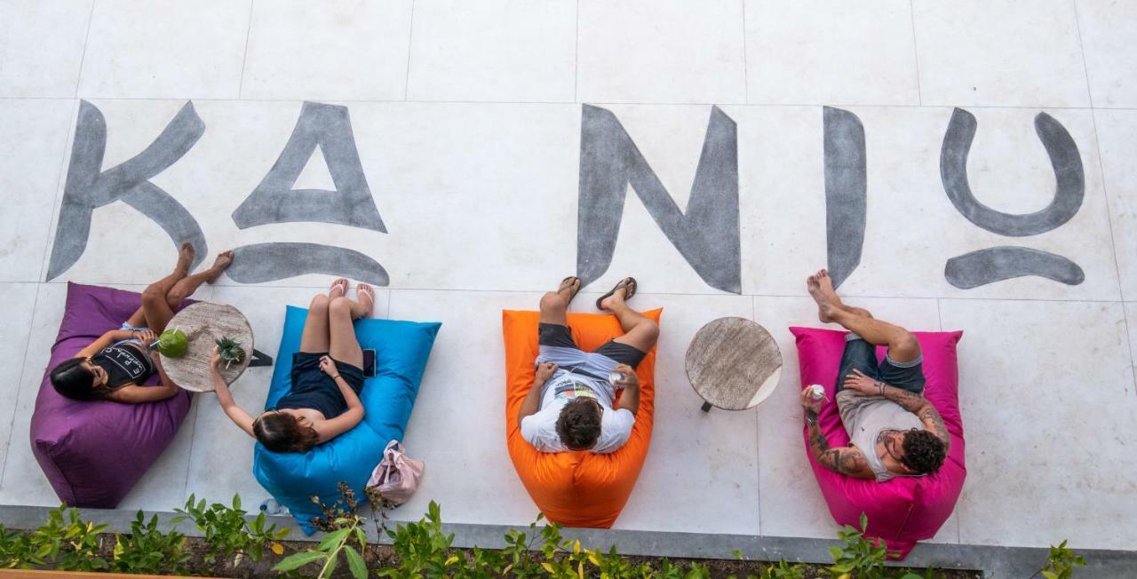 Kaniu Capsule Hostel Kuta  Buitenkant foto