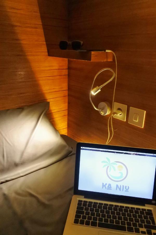 Kaniu Capsule Hostel Kuta  Buitenkant foto