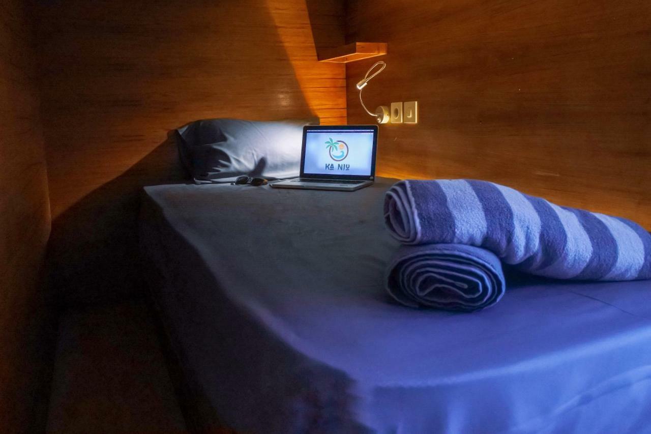 Kaniu Capsule Hostel Kuta  Buitenkant foto